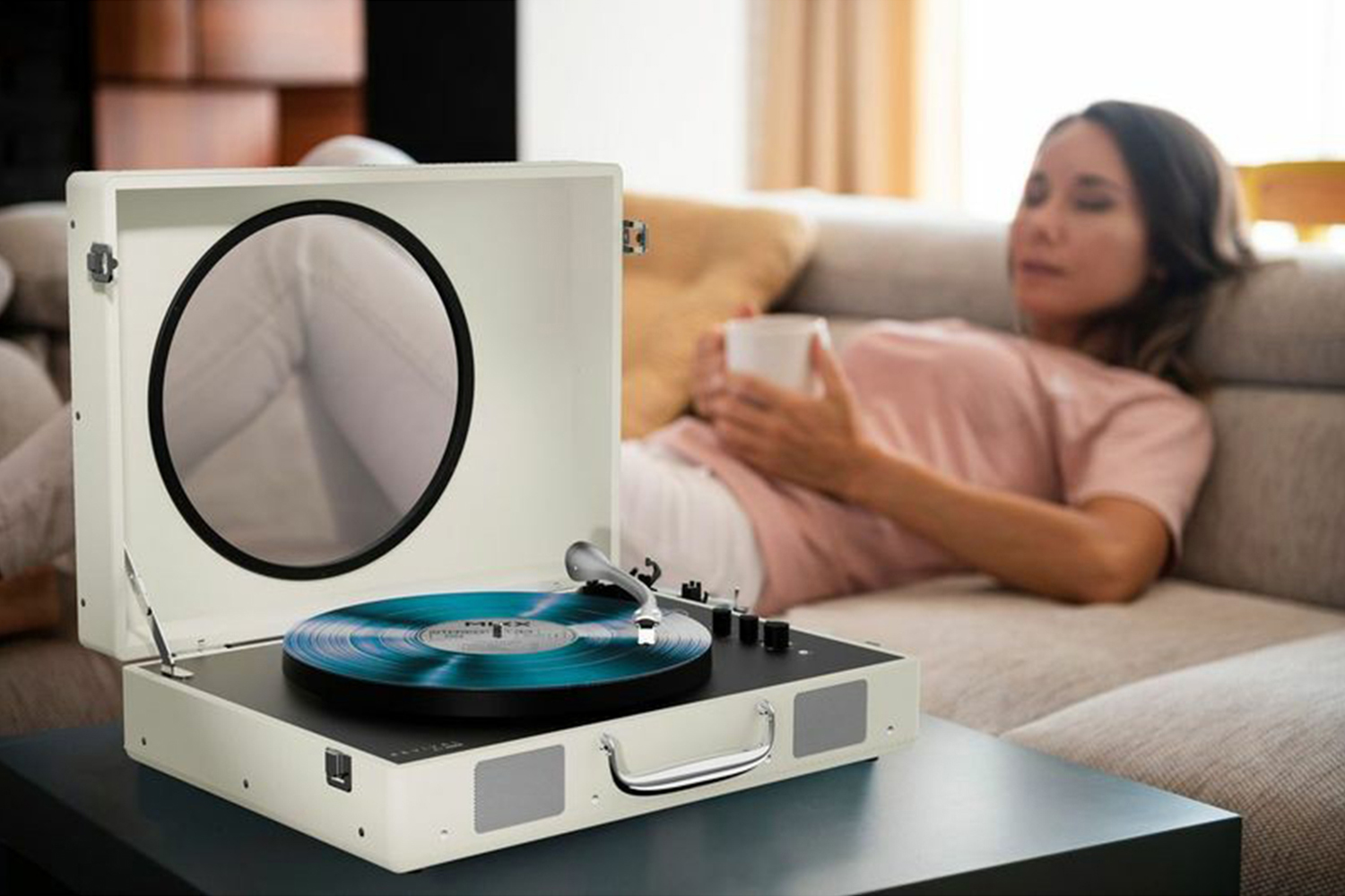 Mixx Revival 65 Vinyl Record Player | MRRP-65-CM-464 | Cream