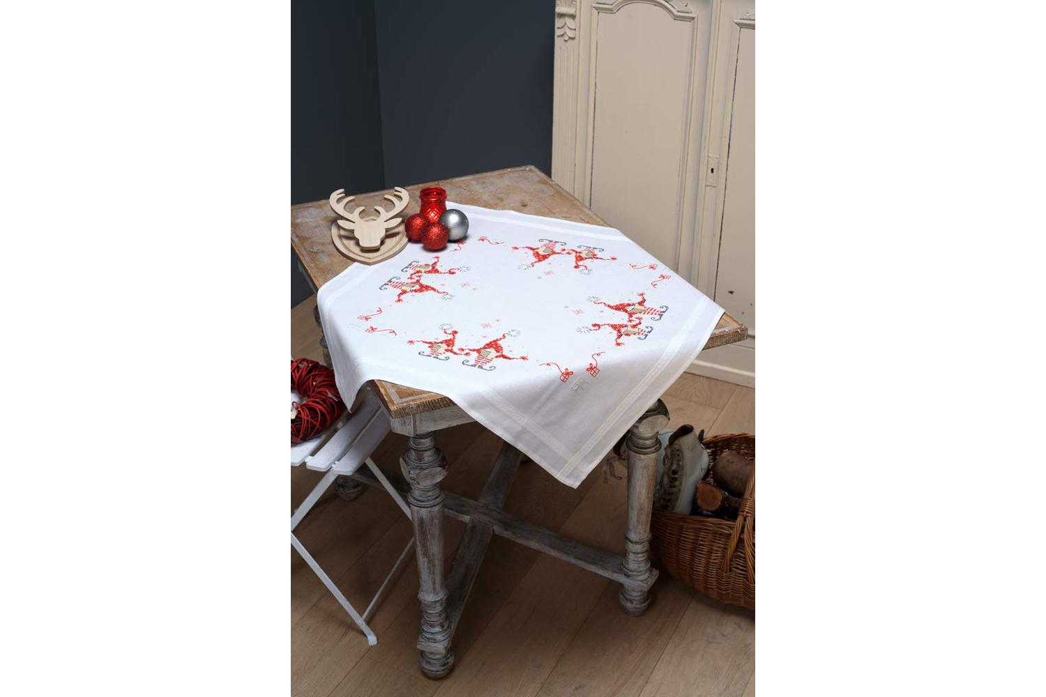 Vervaco Gro-pn-0158016 - Emb Tclth Xmas Gnomes - Counted Cro