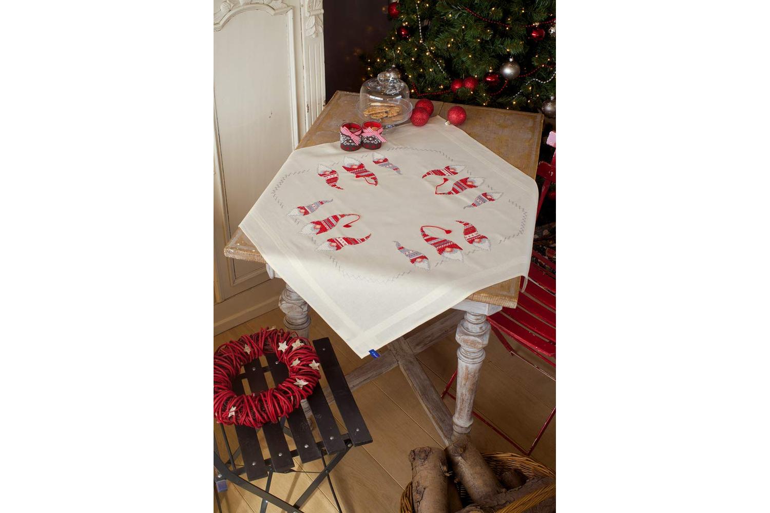 Vervaco Gro-pn-0155211 - Emb Tclth Xmas Gnomes - Embroidery 