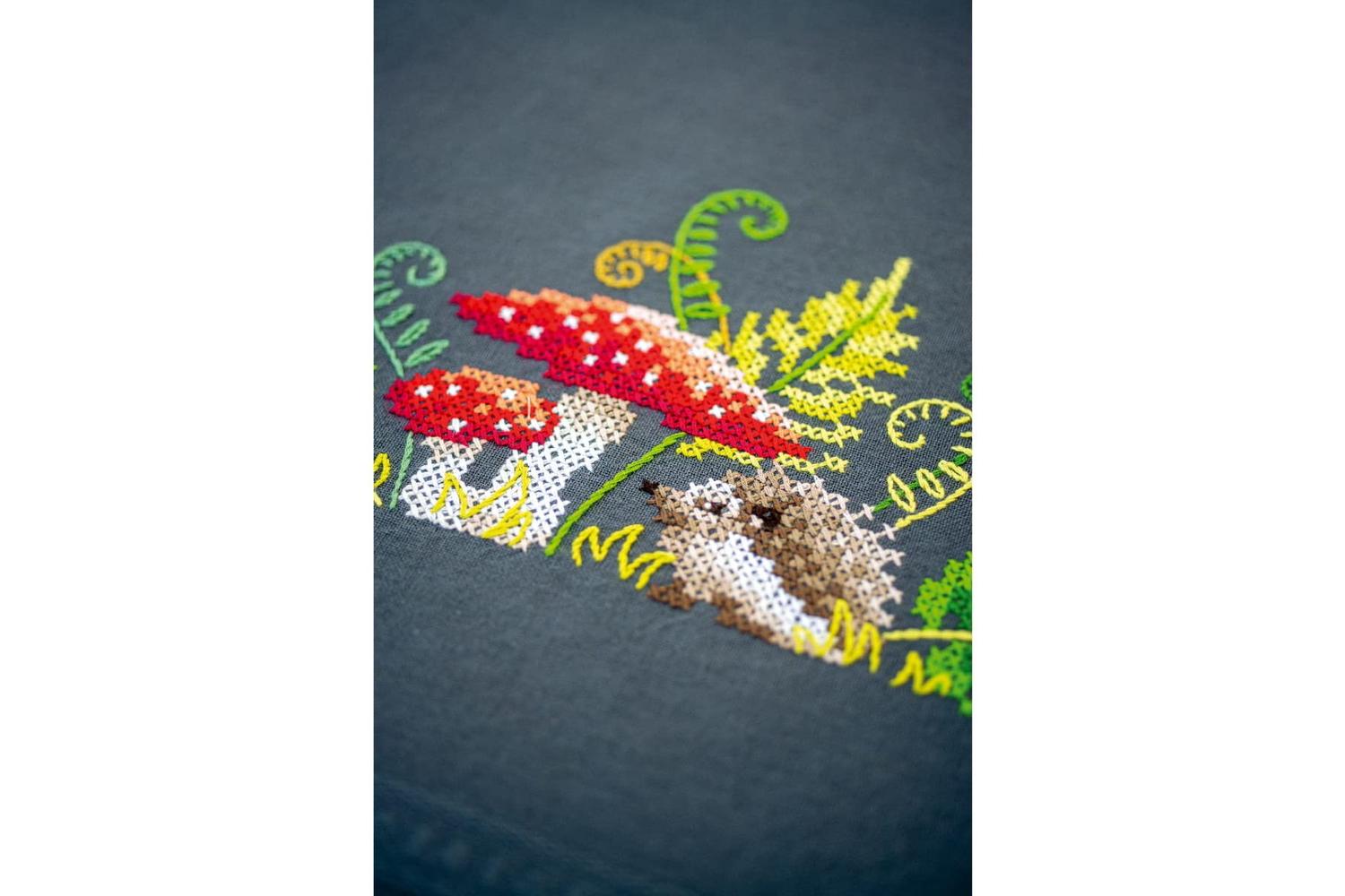 Vervaco Gro-pn-0190900 - Embroidery Kit Tablecloth Little He